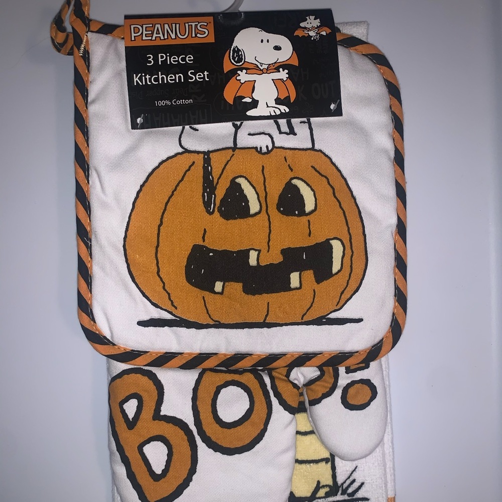 Peanuts snoopy Halloween 3 piece kitchen set